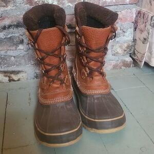 L.L. Bean Brown and Tan Lace Up Fleece lined Bean Duck Boots